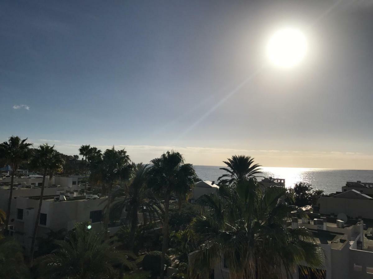 Moderno Apartamento Con Vistas Al Mar Playa Del Aguila  Exterior photo