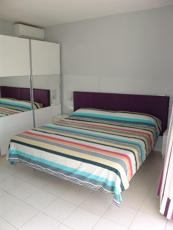Moderno Apartamento Con Vistas Al Mar Playa Del Aguila  Exterior photo
